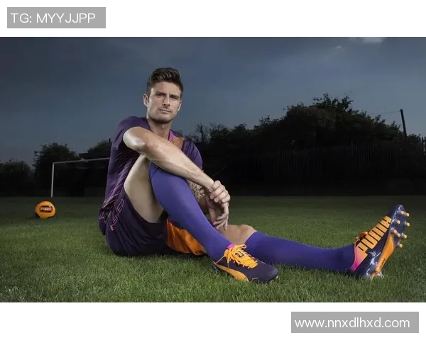 足球明星帅气瞬间集锦展现球场魅力与风采的完美时刻