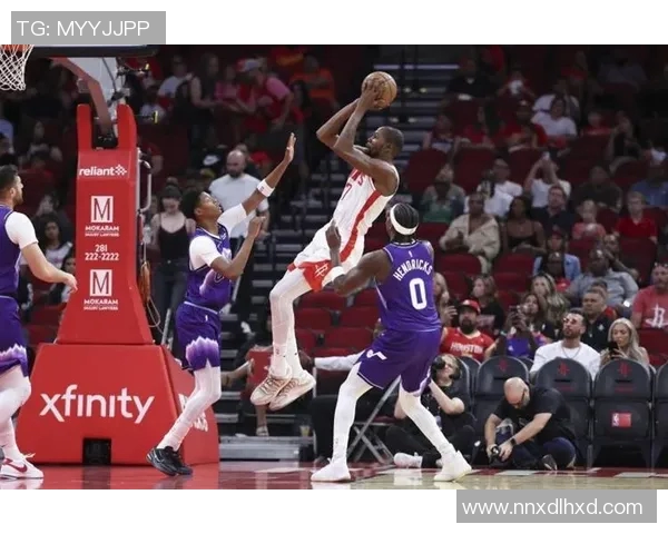 火箭队与爵士队精彩对决全场回放重温比赛精彩瞬间与战术分析